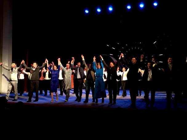 Увертюра хамтлагийн “Надад үлдсэн найз” мюзикл үзэгчдийг огшоож чадлаа